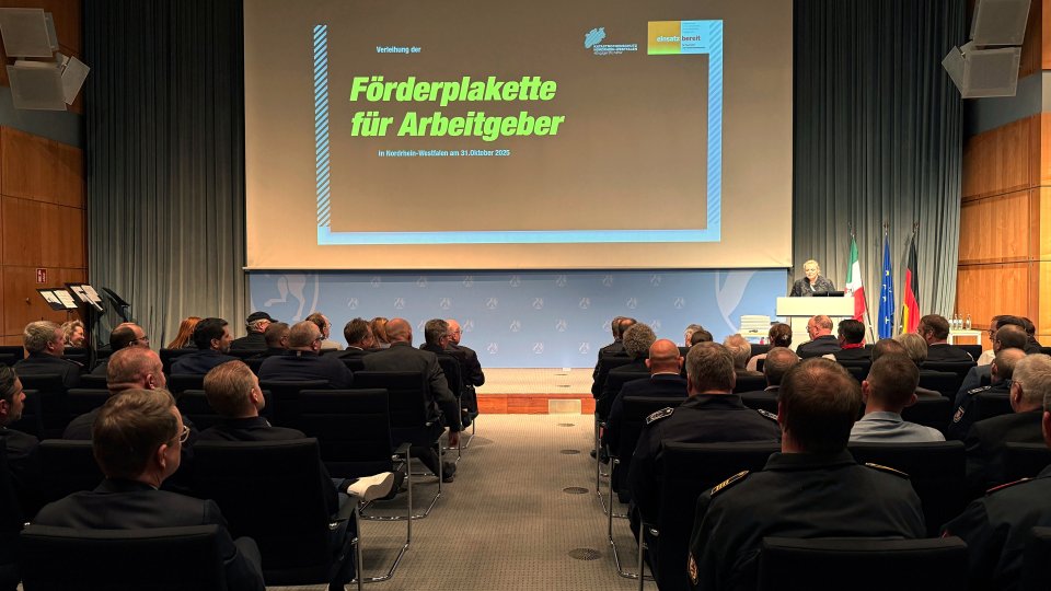 Verleihung der Förderplakette