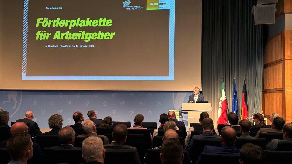 Verleihung der Förderplakette