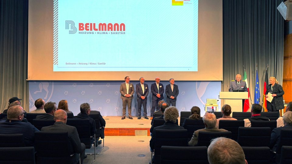 Verleihung der Förderplakette