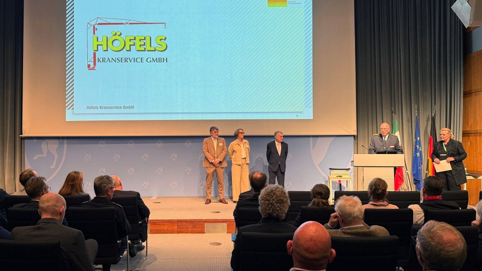 Verleihung der Förderplakette