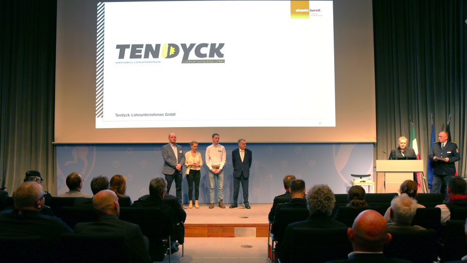 Verleihung der Förderplakette