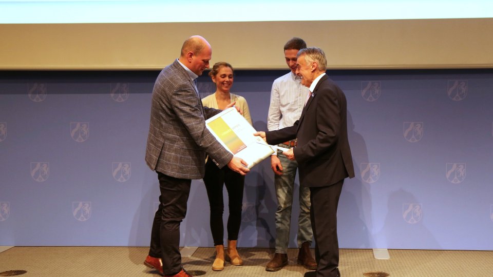 Verleihung der Förderplakette