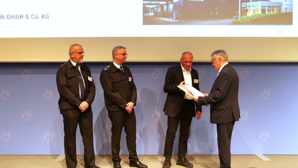 Verleihung der Förderplakette