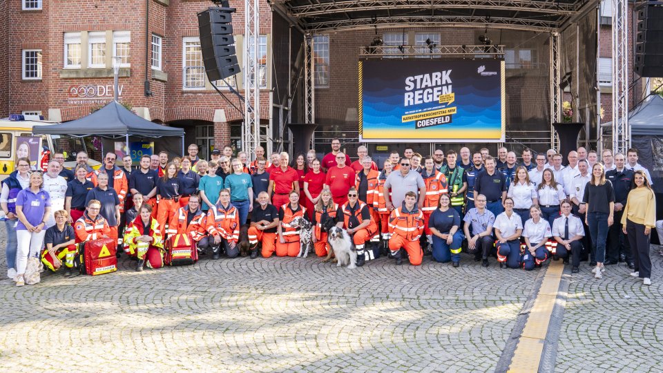 Gruppenfoto der Einsatzkräfte beim Katastrophenschutztag in Coesfeld.
