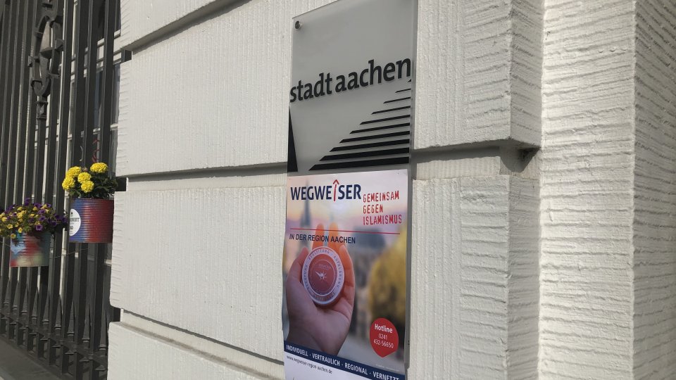 Schild Beratungsstelle Wegweiser in Aachen