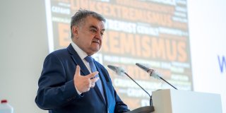 NRW-Innenminister Herbert Reul auf der Auftaktveranstaltung der Extremismusbeauftragten